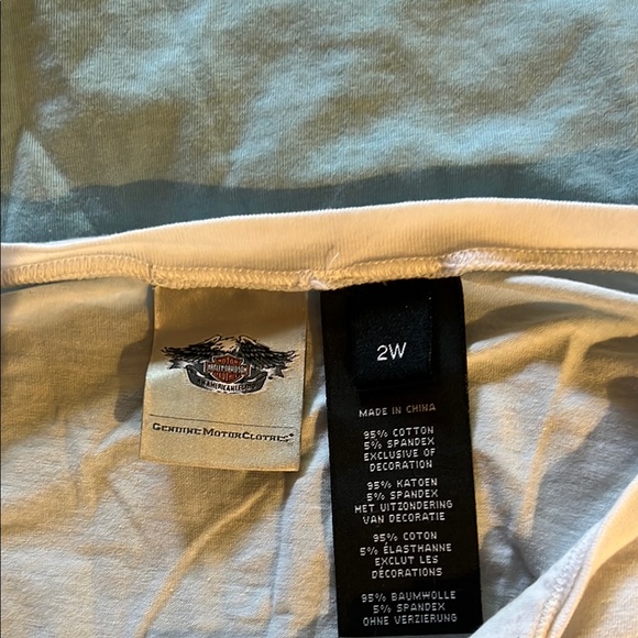 Harley-Davidson Blue and White Wing Tee . - Picture 5 of 5